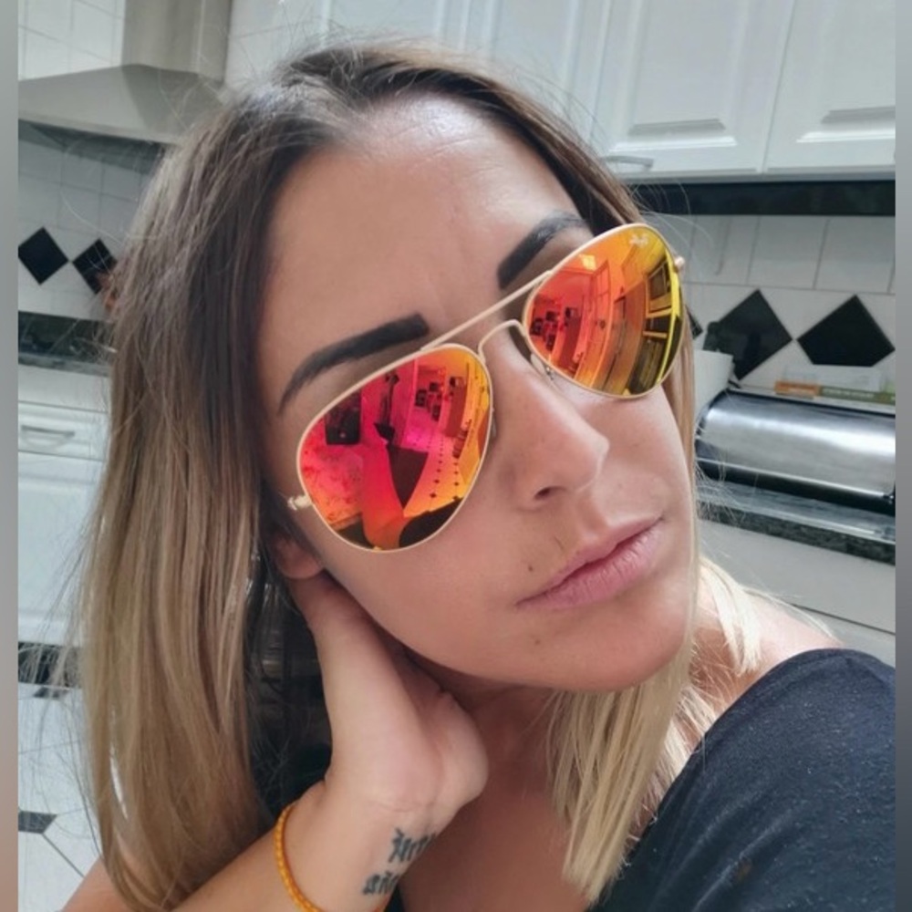 Beautiful Ray-Ban Aviator RB3025 Red Flash Lens Matte Gold 58-135 112/69 - Picture 3 of 17
